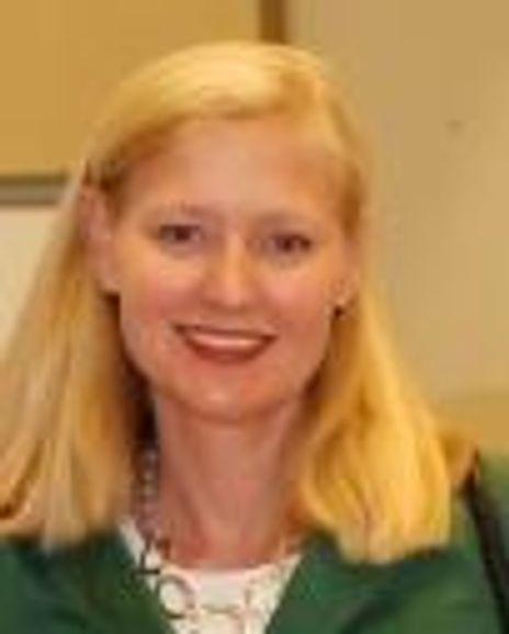 Julie Pradel Headshot