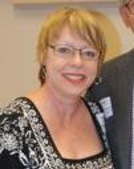 Peggy Hinajosa Headshot