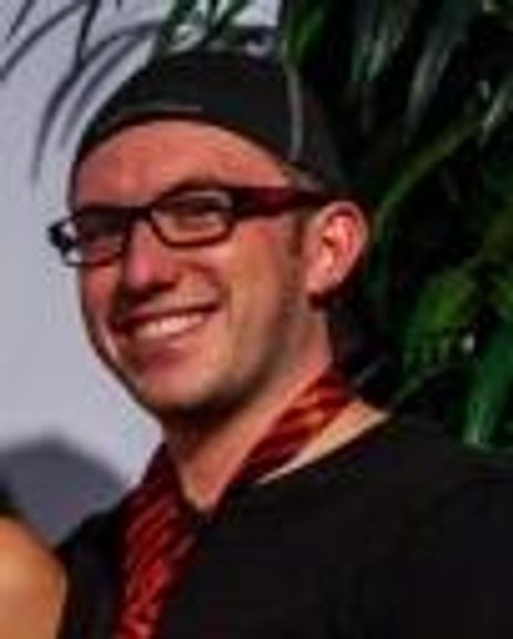 Rolando Linares Headshot