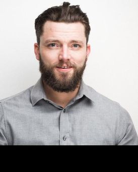 Evan Linder Headshot