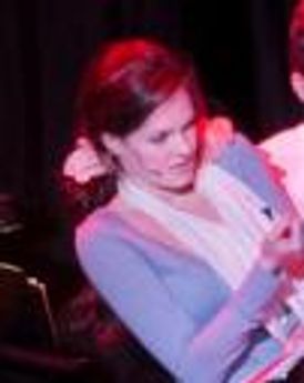 Lauren Lopez Headshot