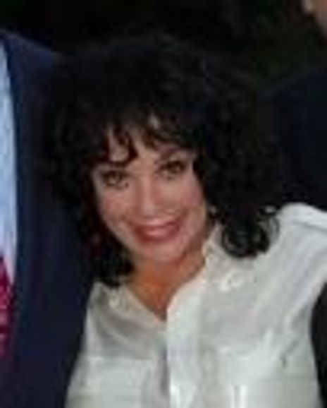 Karmen Dopsloff Headshot