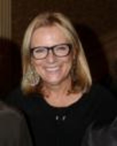 Debbie Zoullas Headshot