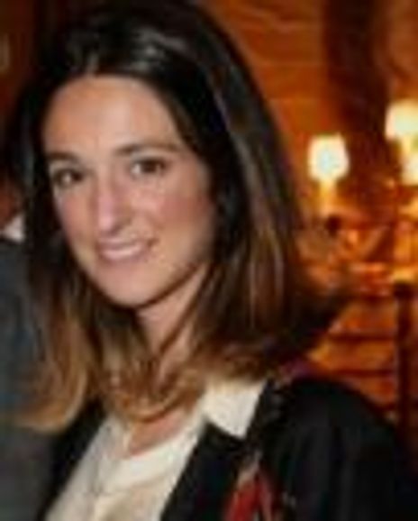 Laura Mendoza Headshot