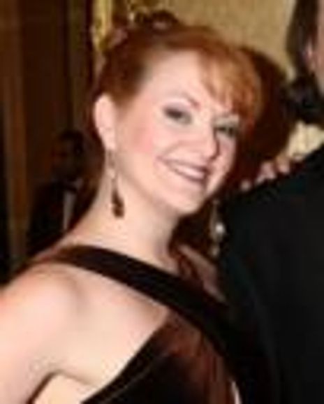Rebecca Greenstein Headshot
