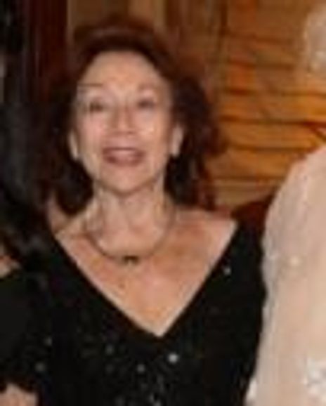 Elaina Maldia Headshot