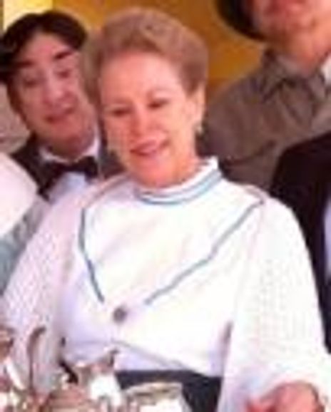 Alene Blomquist Headshot