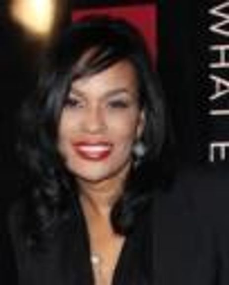 Beverly Bond Headshot