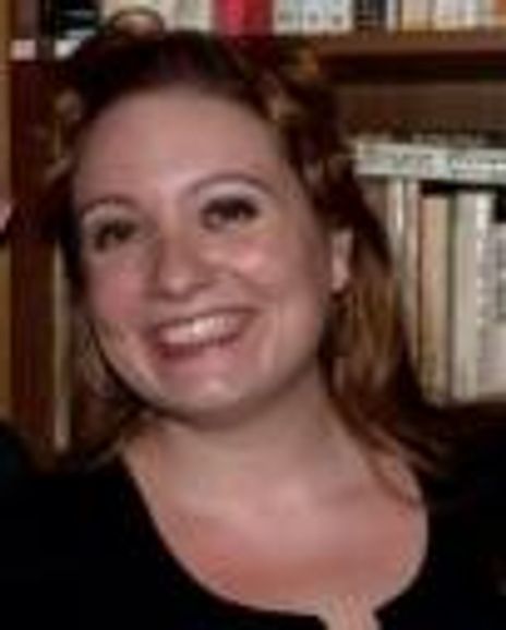 Etta Devine Headshot