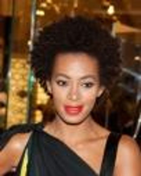 Solange Knowles Headshot