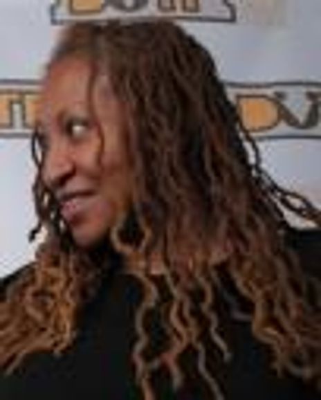 Lisa Cortes Headshot