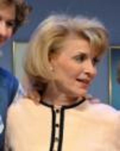 Brenda Ehrhart Headshot