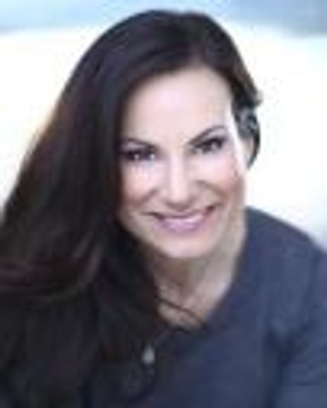 Lisa Stevens Headshot