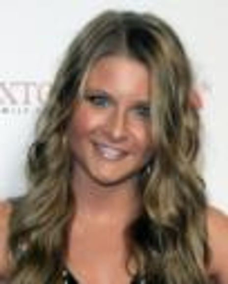 Savannah Outen Headshot