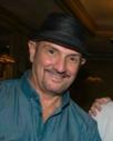 Eric Komfeld Headshot