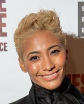 Karen Hauer Headshot