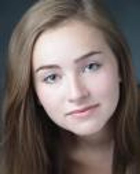 Lauren Moore Headshot