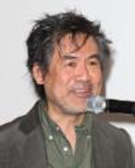 David Henry Huang Headshot