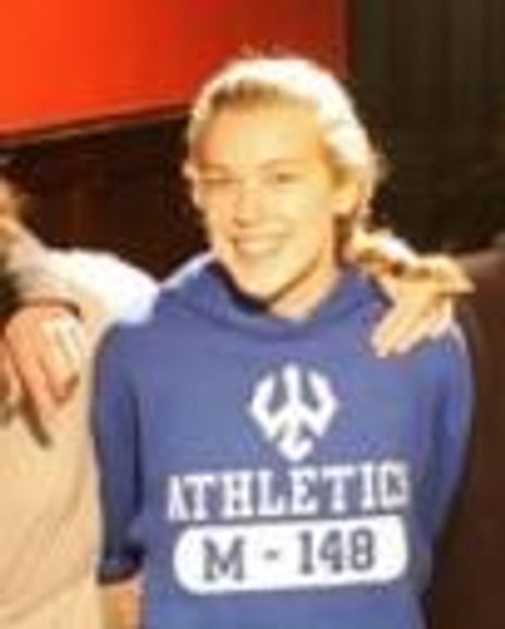 Sarah Tolan-Mee Headshot