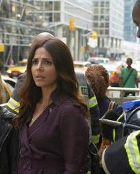 Azita Ghanizada Headshot