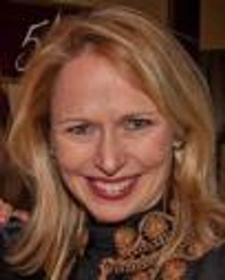 Karin Oberlin Headshot