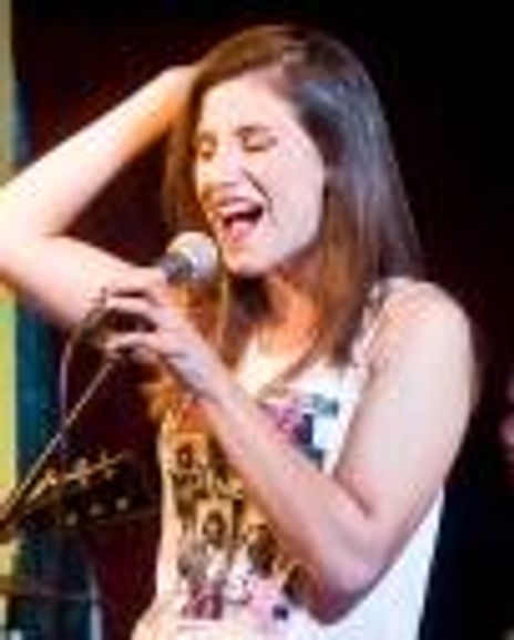 Demi Fragale Headshot