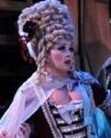 Lauren Parker Headshot