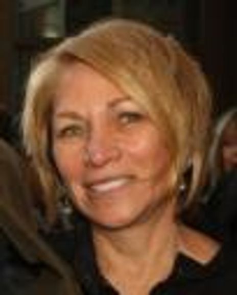 Marie Brenner Headshot