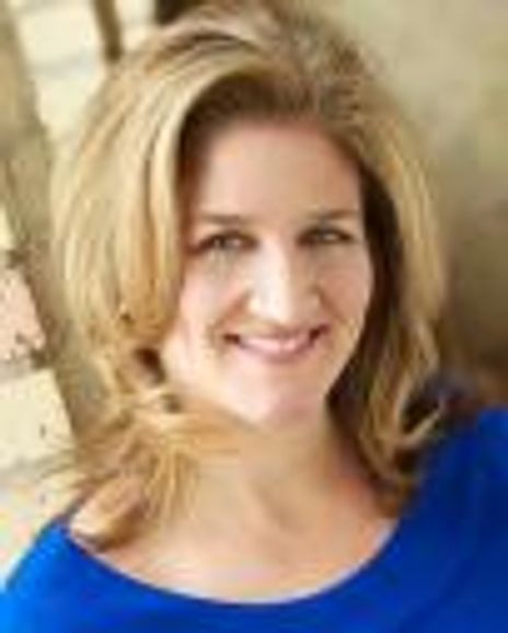 Greta Grosch Headshot