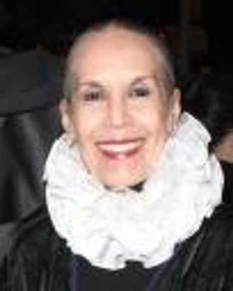 Carmen Holder Headshot