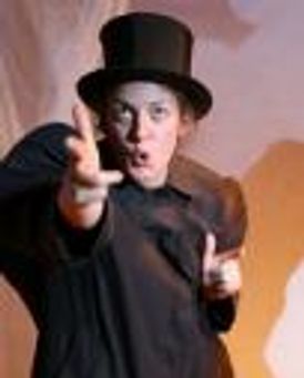 LUCY KAMINSKY Headshot