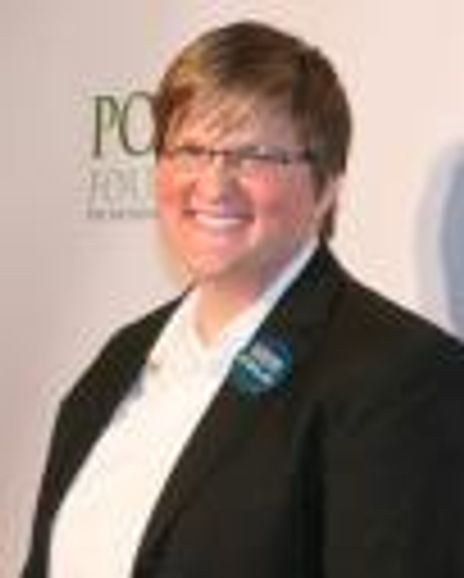 Julie Schell Headshot