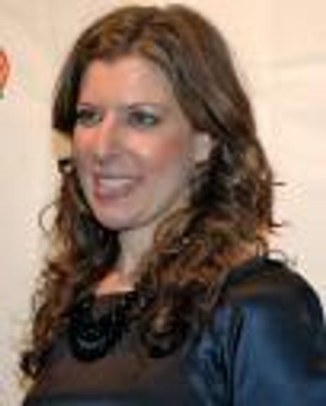 Maria Zuckerman Headshot