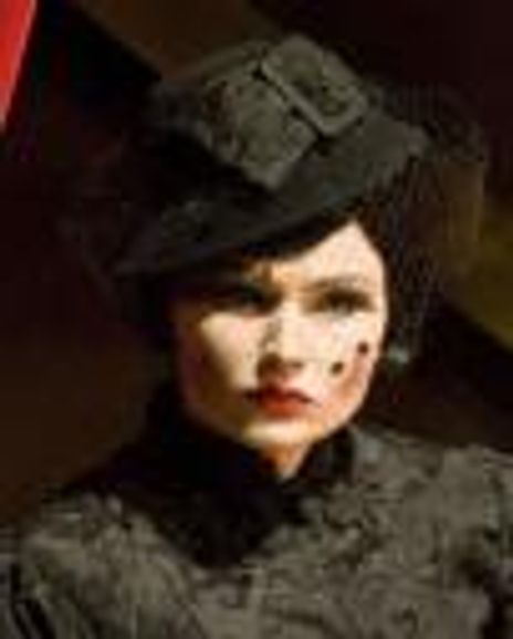 Annabella Schmidt Headshot