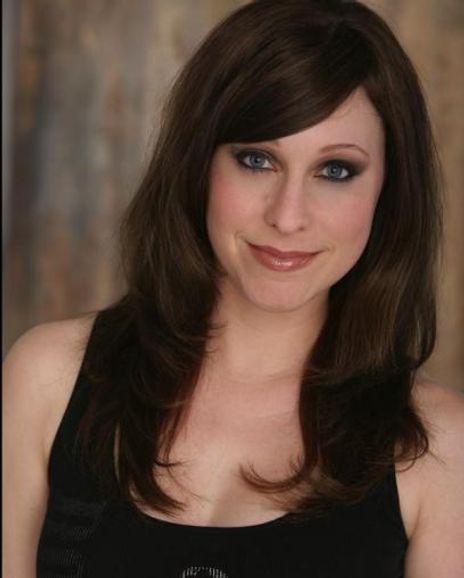 Dana Shaw Headshot