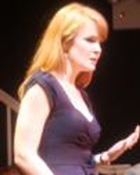 Nova Thomas Headshot