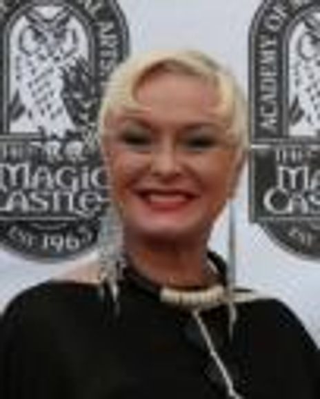 Lynette Chappell Headshot