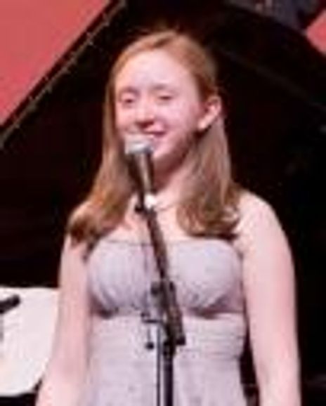 Emma Charleston Headshot