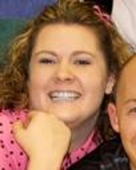 Erin Hassell Headshot