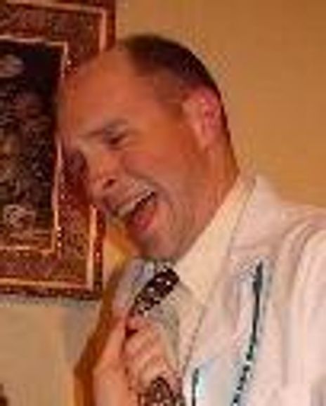 Dave Lemries Headshot