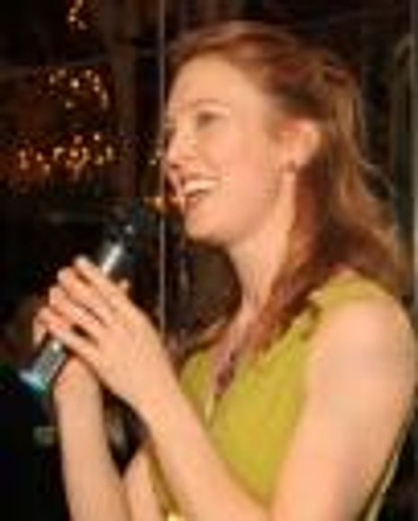 Elisa Van Duyn Headshot