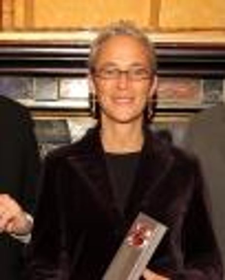 Liz Newmark Headshot