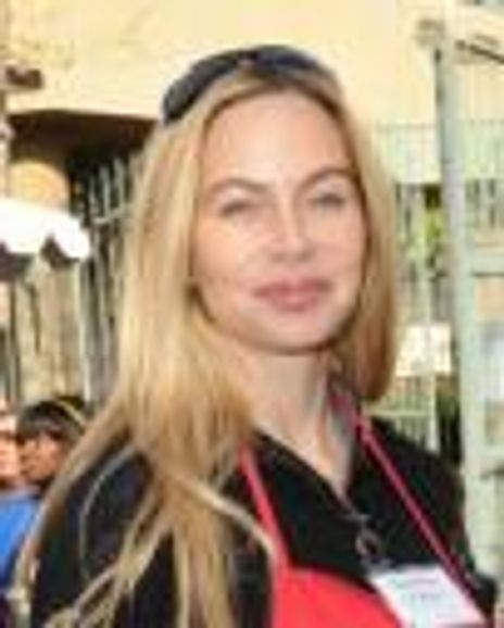 Christina Fulton Headshot