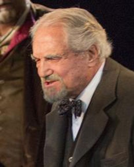 Yevgeny Zunse Headshot