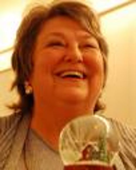 Valerie Ward Ludwig Headshot