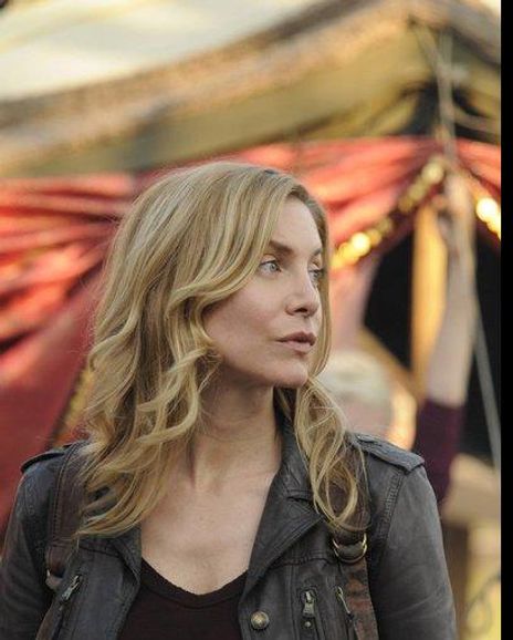 Elizabeth Mitchell Headshot