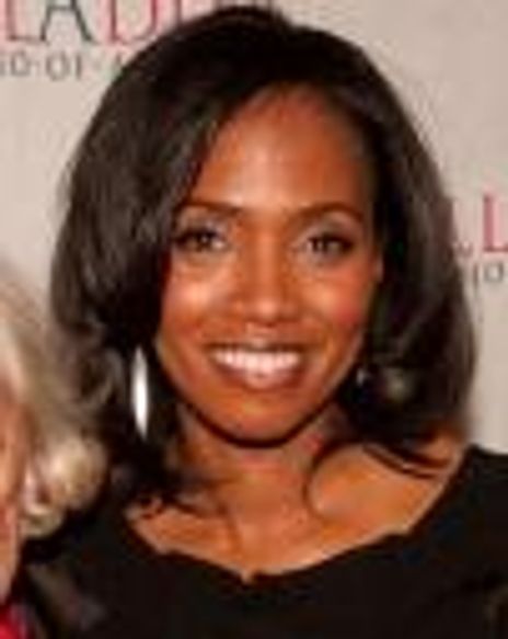 Suzanne Shank Headshot