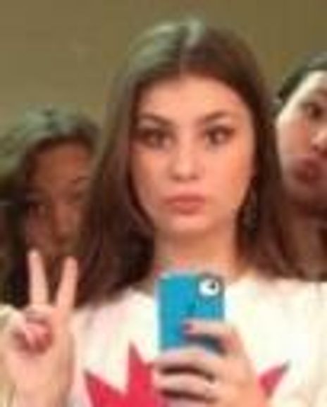 Olivia Hansen Headshot