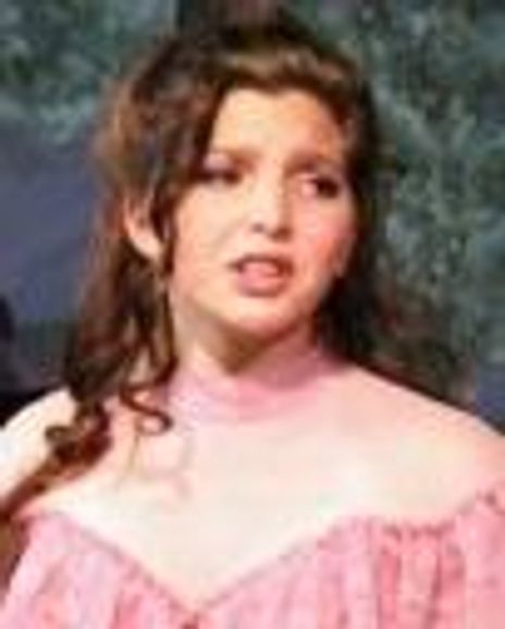 Caitlin Welsh Headshot