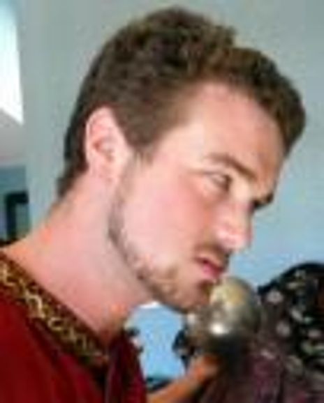 Rowan Russell Headshot